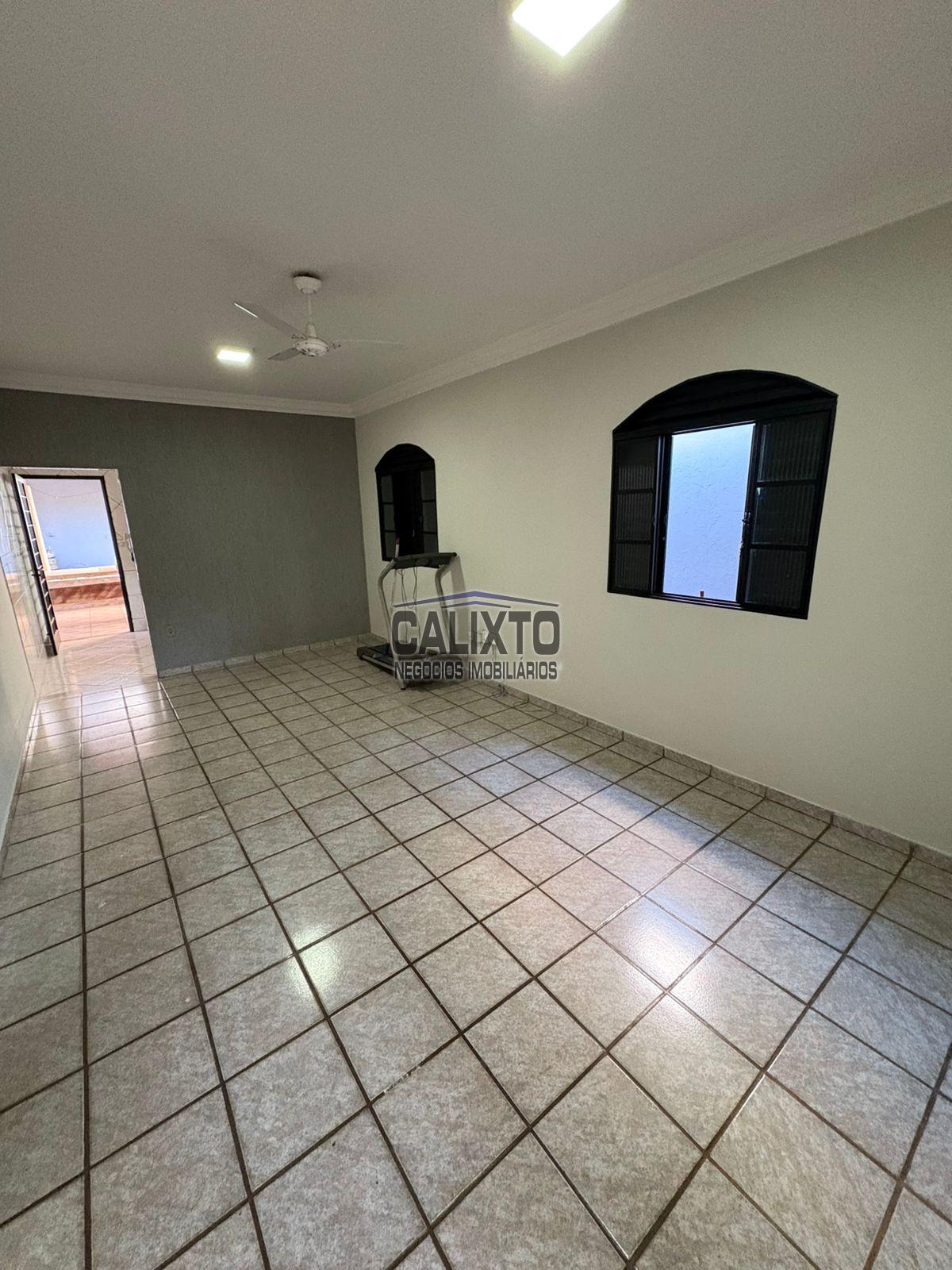 CASA BAIRRO SANTA LUZIA