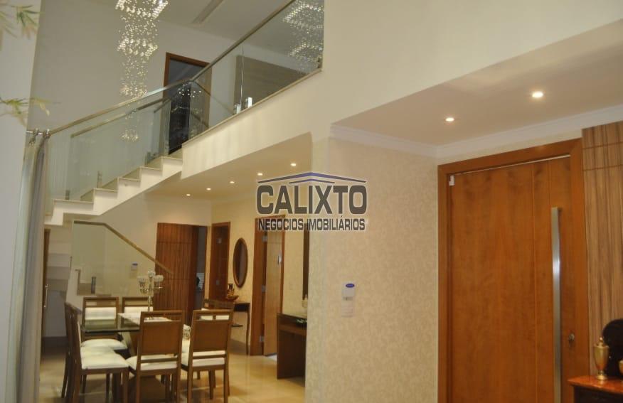 SOBRADO BAIRRO VIGILATO PEREIRA