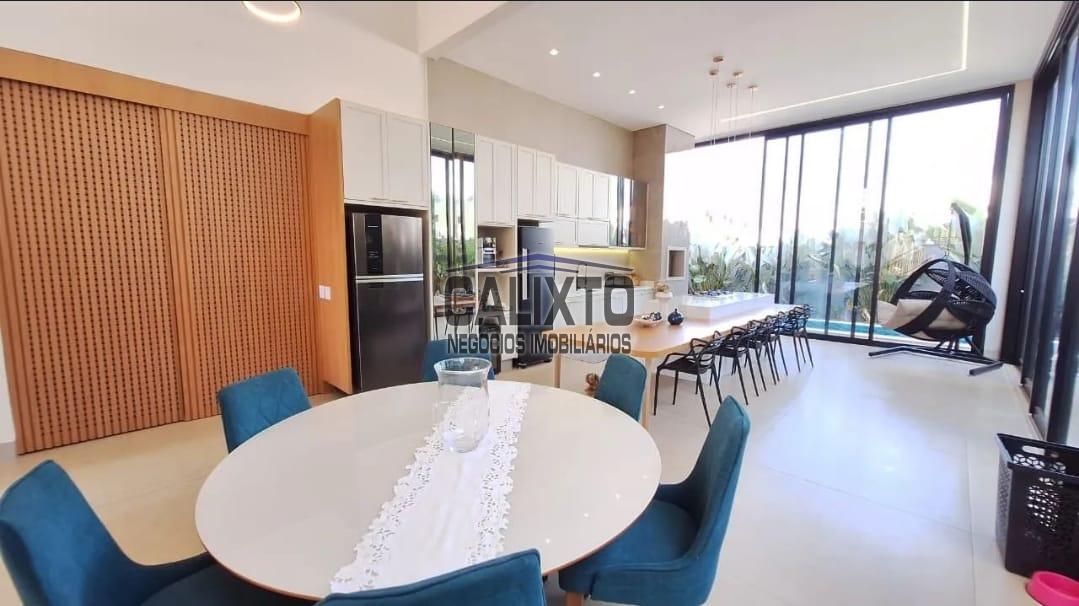 CASA CONDOMINIO ALPHAVILLE II