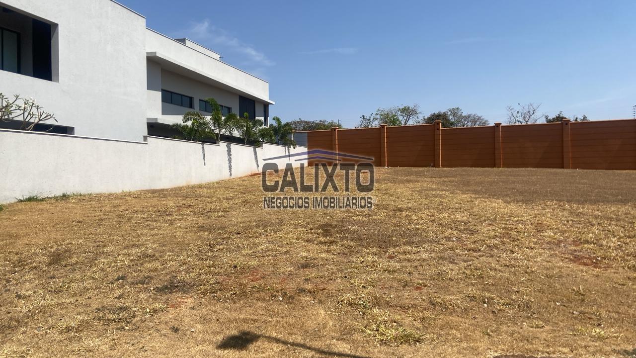 TERRENO CONDOMINIO ALPHAVILLE II