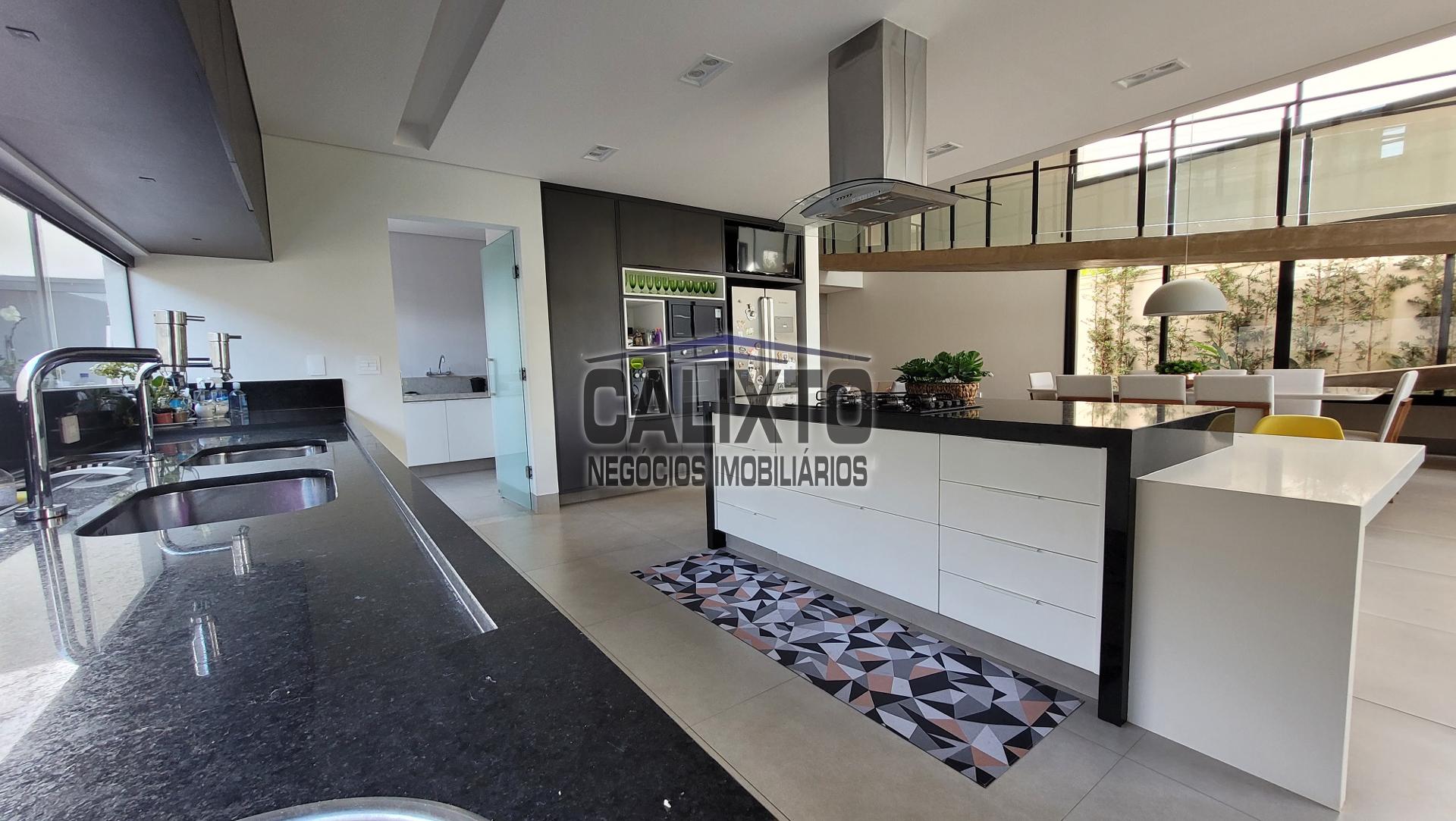 CASA CONDOMINIO CYRELA IPES