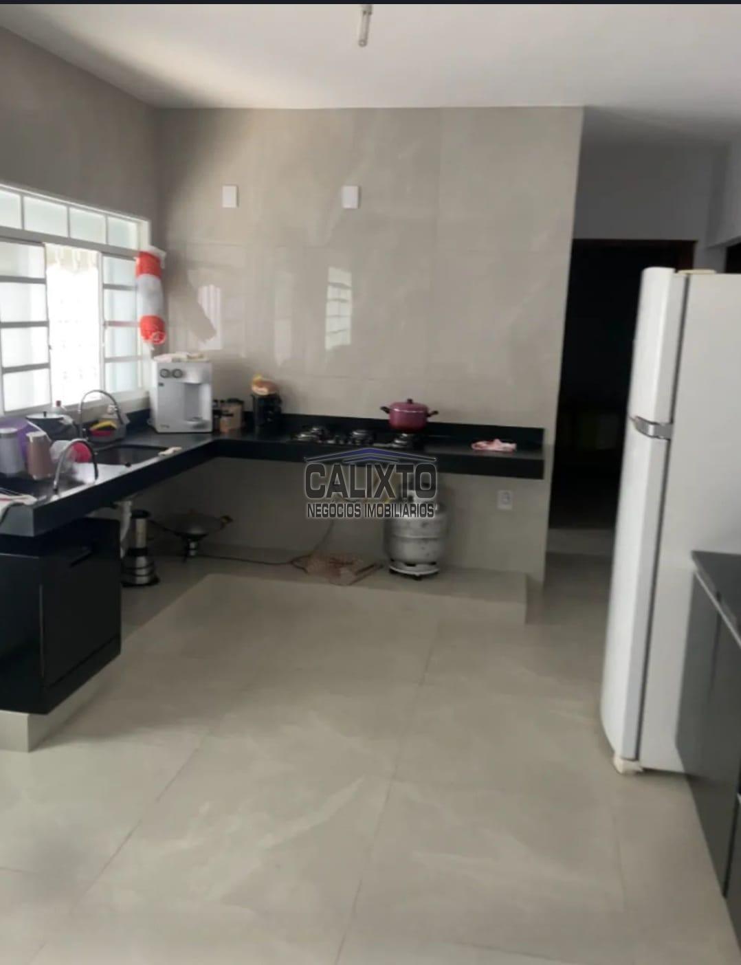 CASA BAIRRO DANIEL FONSECA