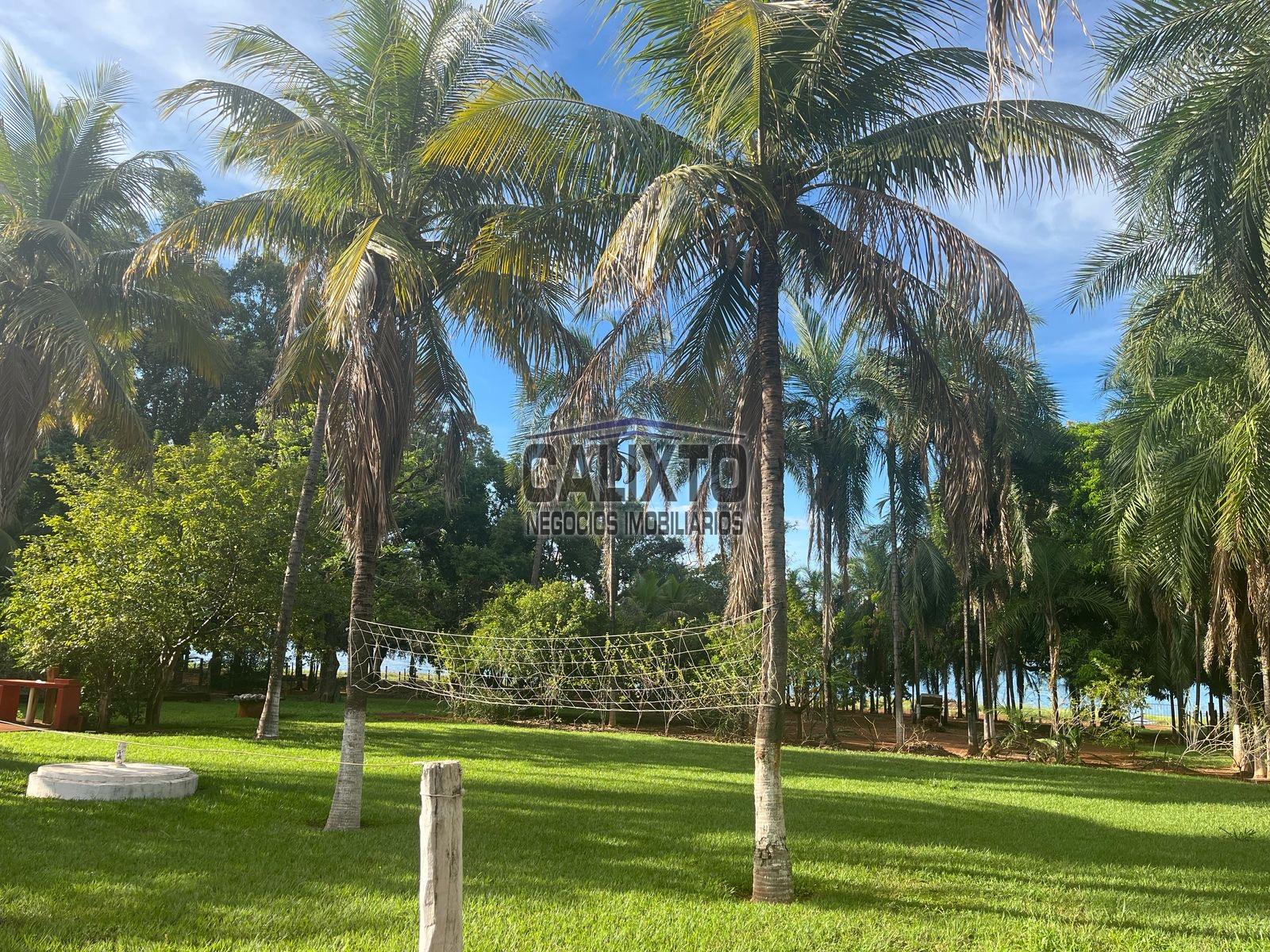 CHACARA A VENDA BEIRA DA REPRESA