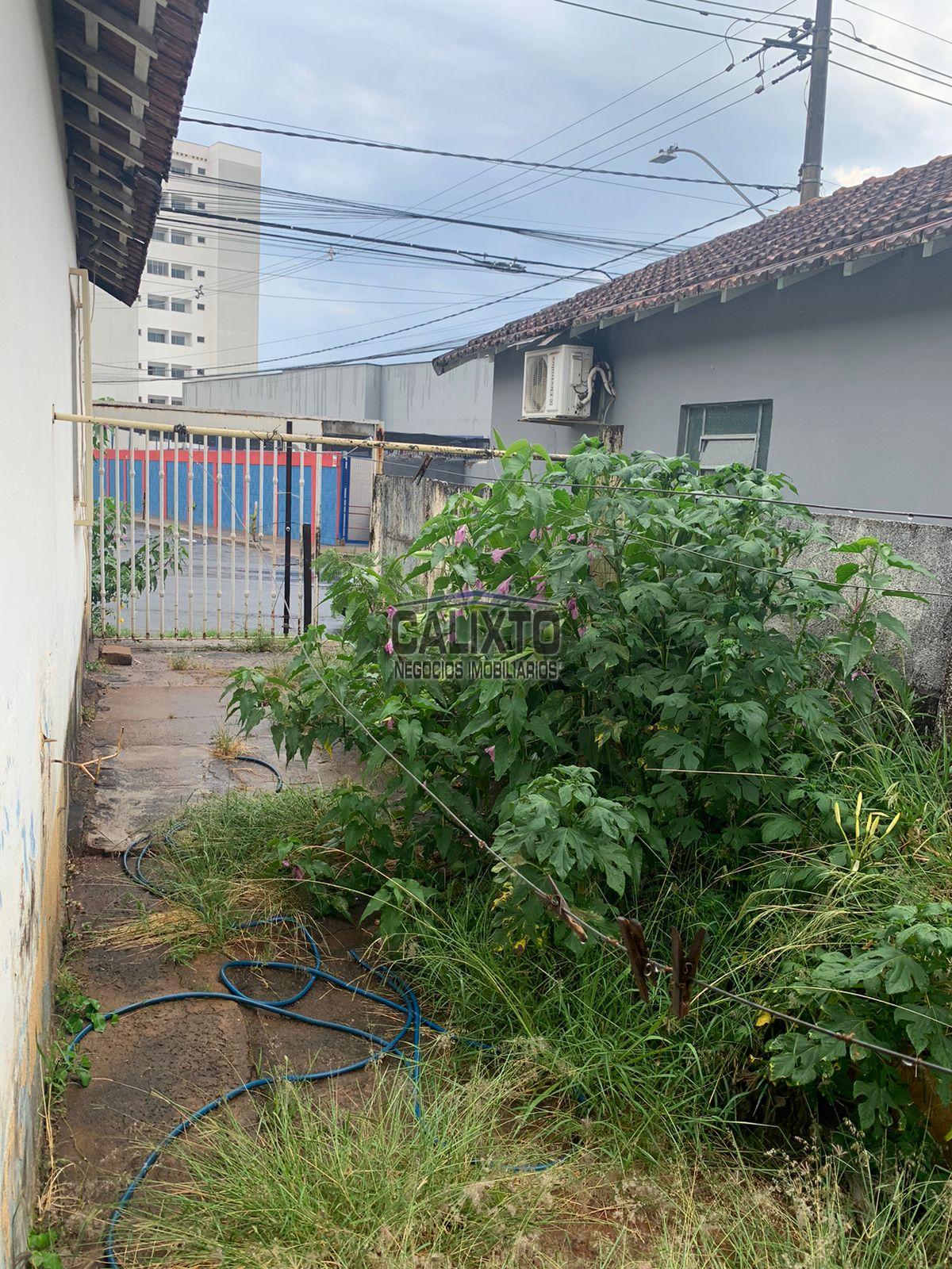 CASA BAIRRO JARDIM BRASILIA