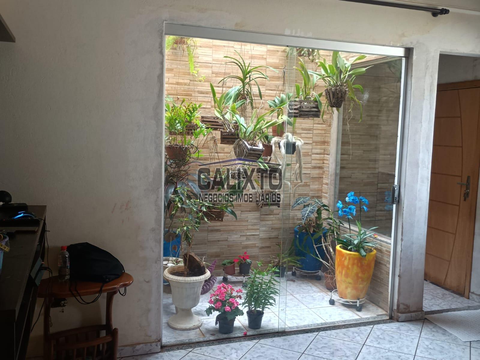 CASA BAIRRO SANTA ROSA