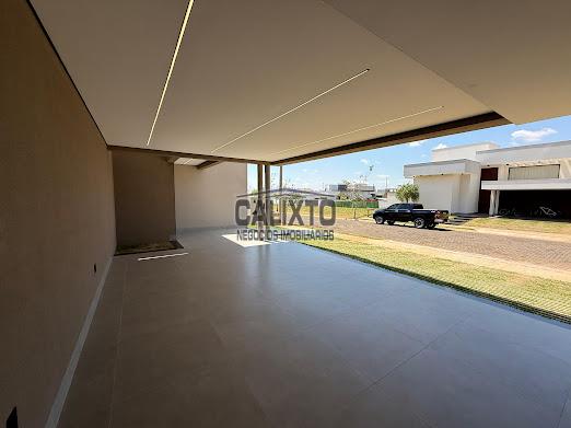 CASA CONDOMINIO ARTS