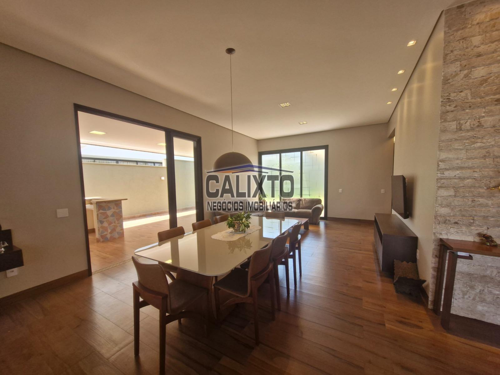 CASA CONDOMINIO CYRELA IPES