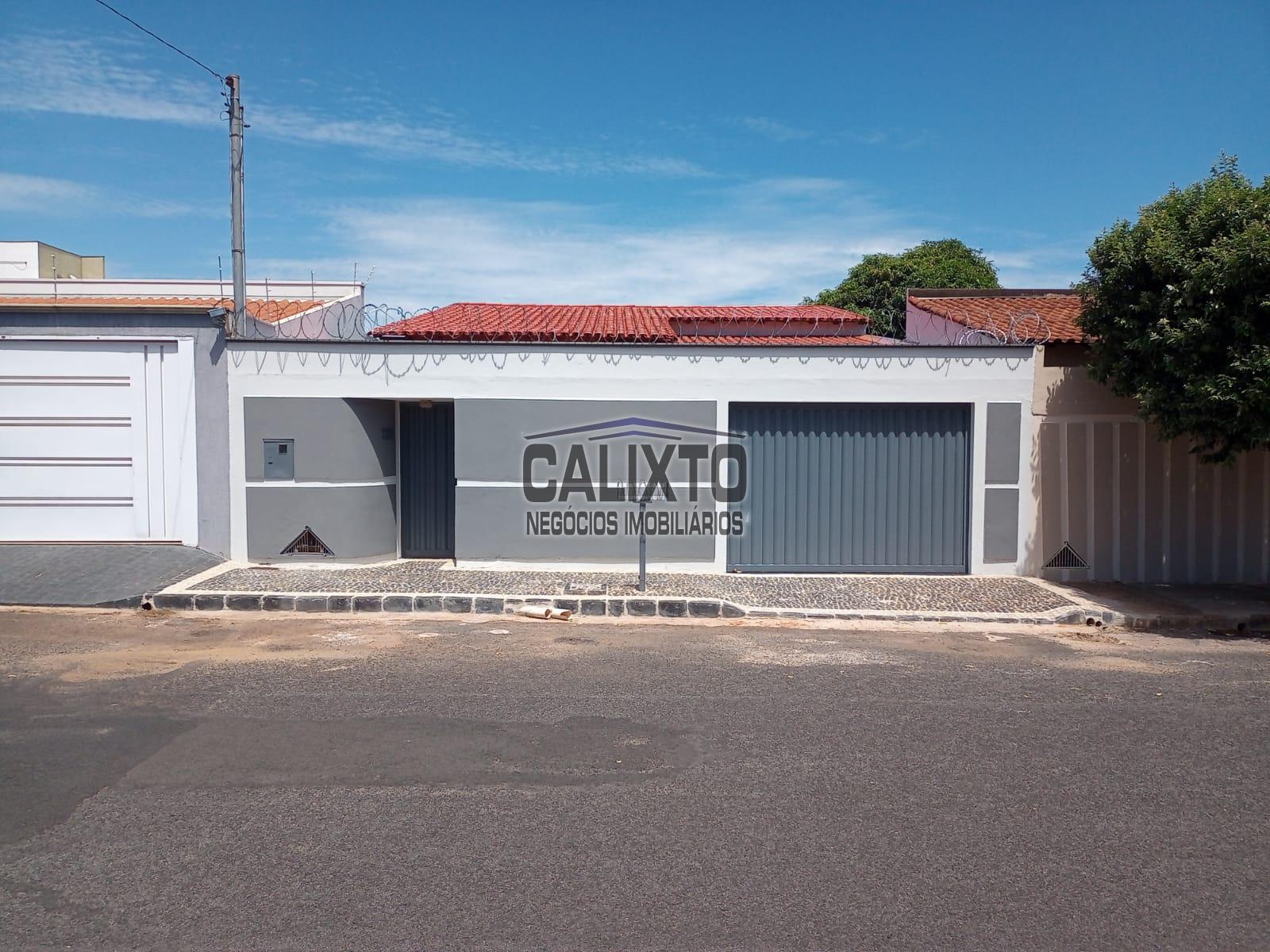 CASA BAIRRO SANTA MONICA