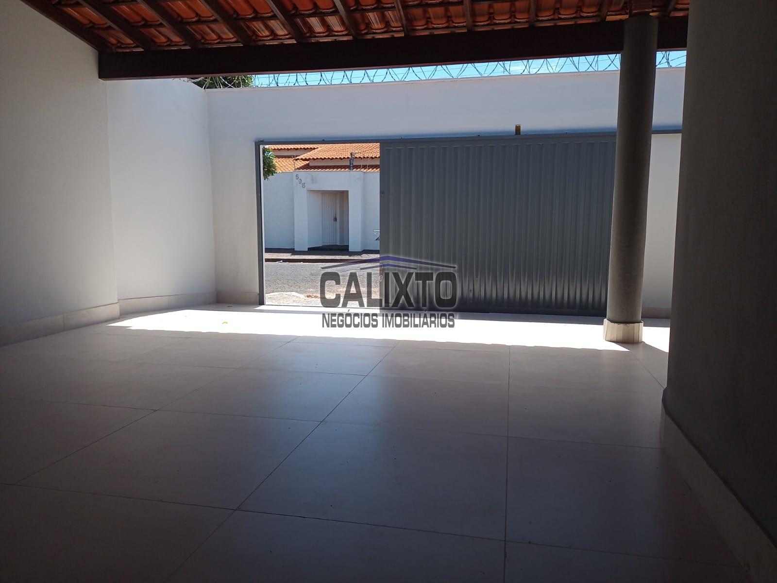 CASA BAIRRO SANTA MONICA