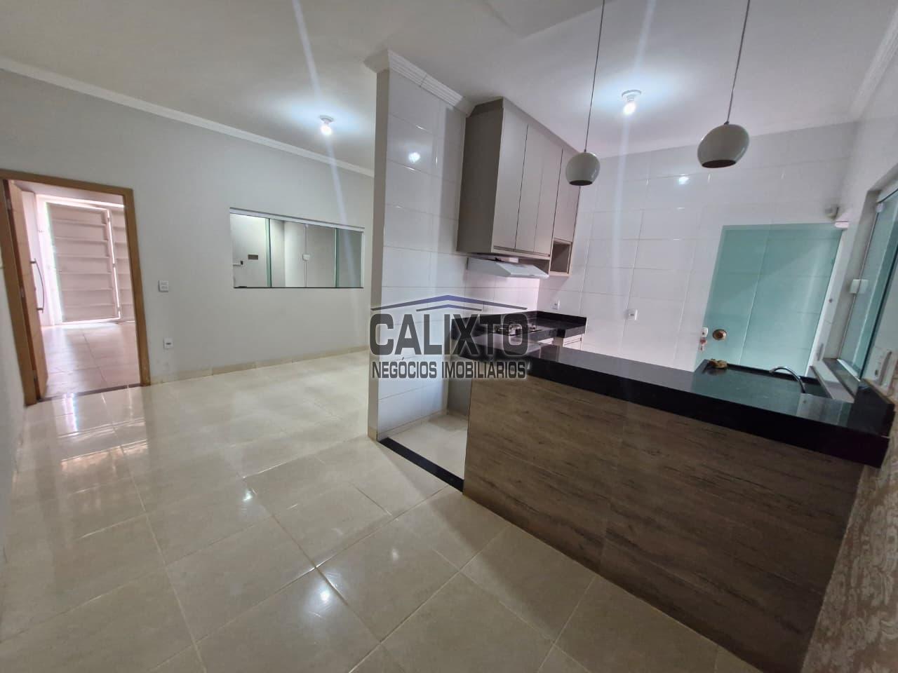 CASA BAIRRO JARDIM BRASILIA