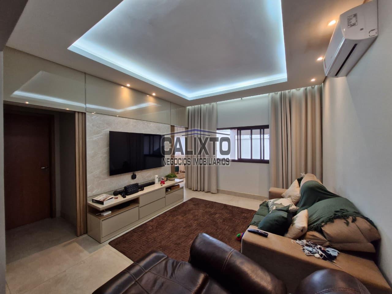 CASA BAIRRO JARDIM KARAIBA