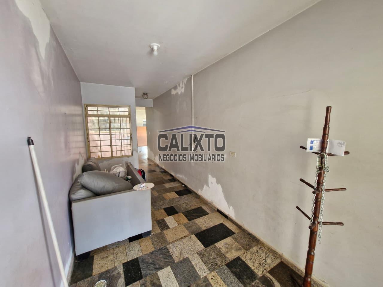 CASA BAIRRO OSVALDO REZENDE