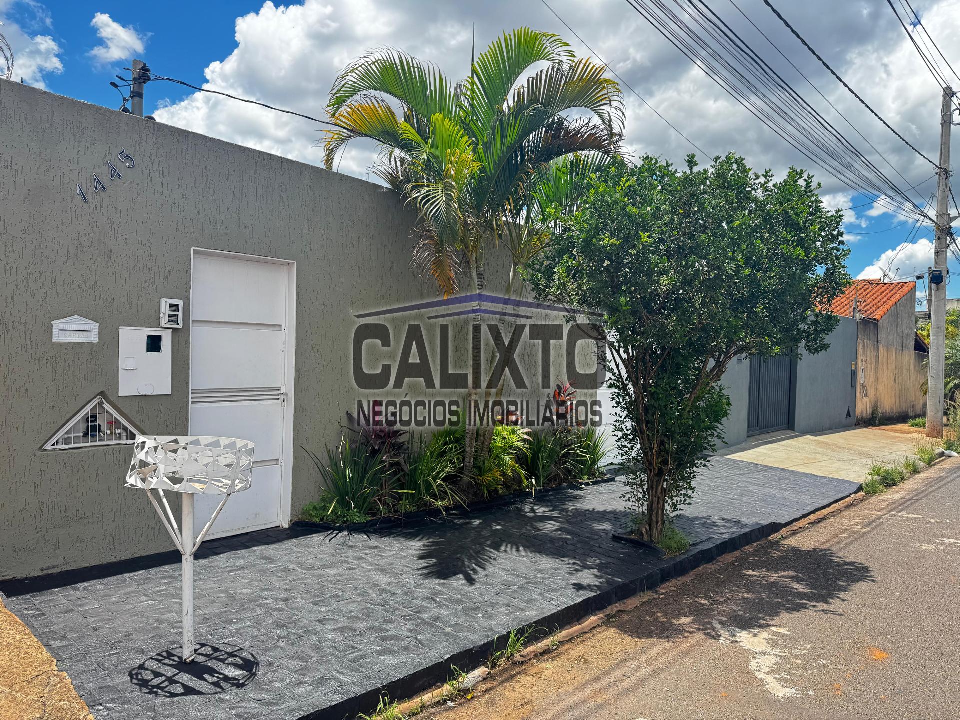 CASA BAIRRO JARDIM BRASILIA