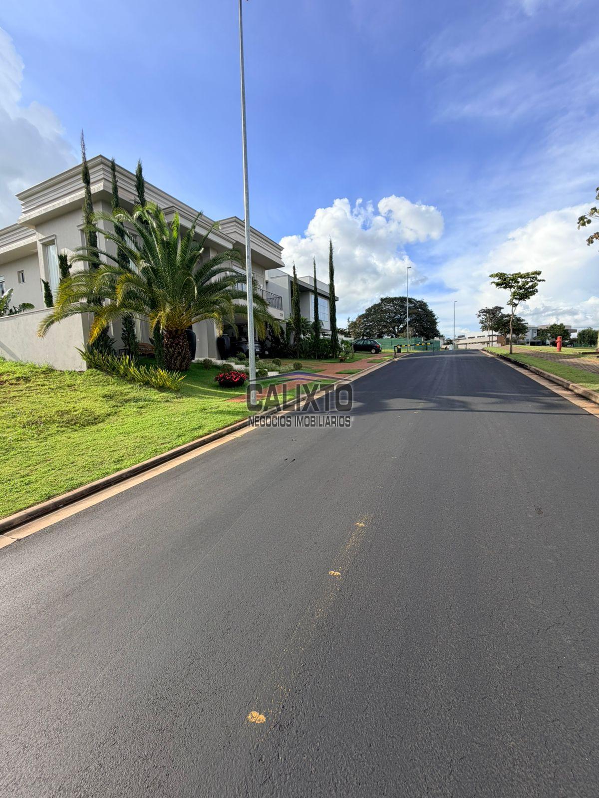 TERRENO CONDOMINIO ALPHAVILLE II