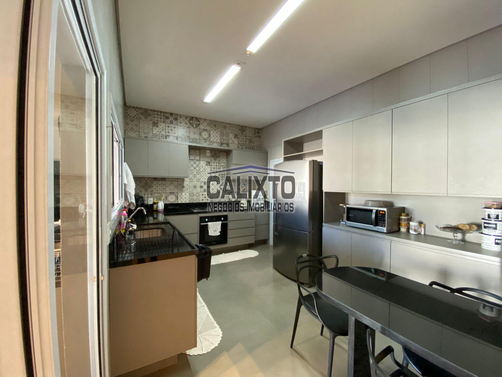 CASA BAIRRO BOSQUE DOS BURITIS