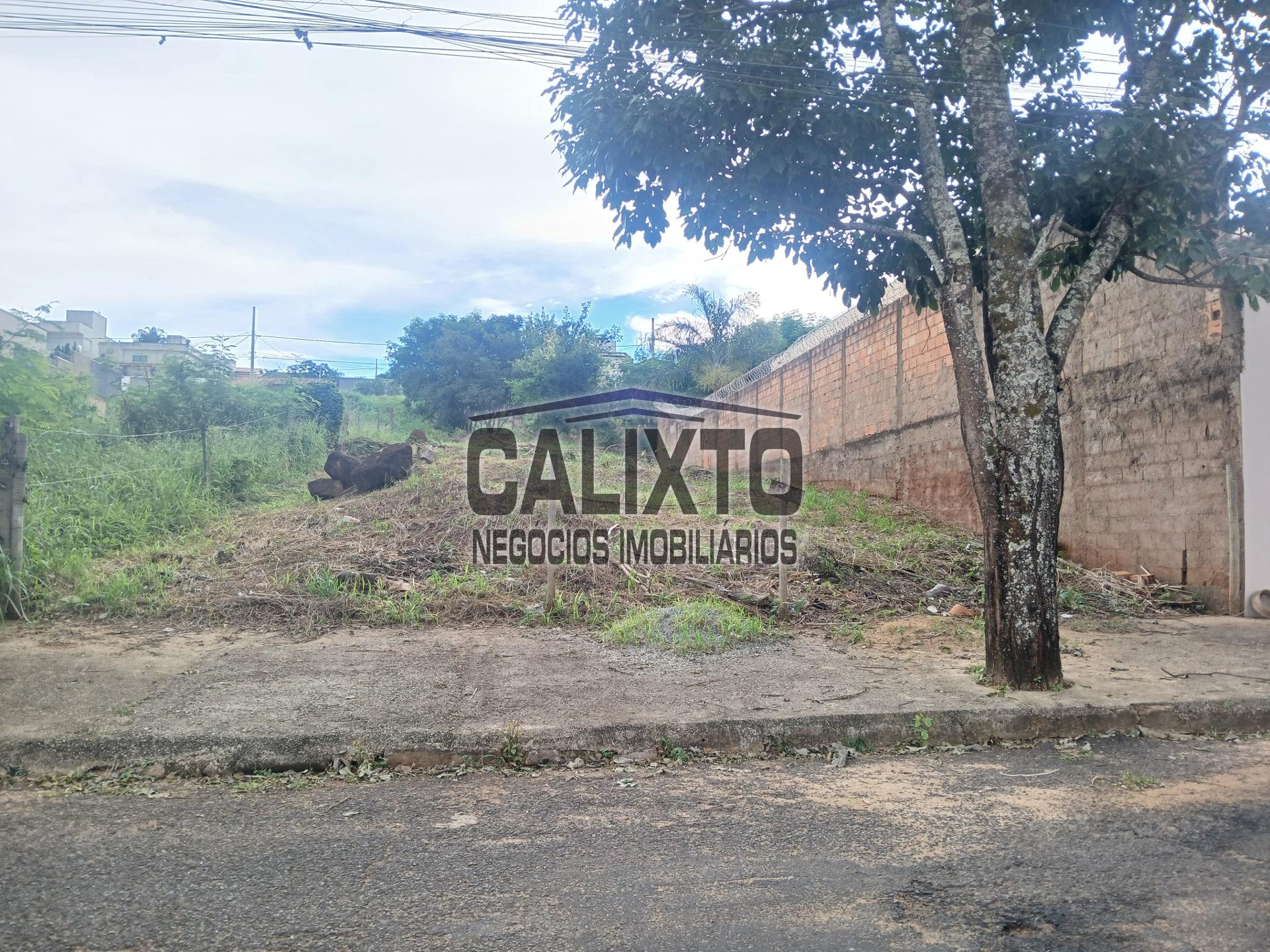 TERRENO BAIRRO CIDADE JARDIM