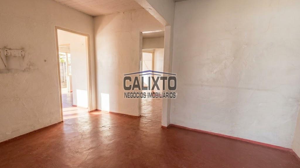 CASA BAIRRO OSVALDO REZENDE