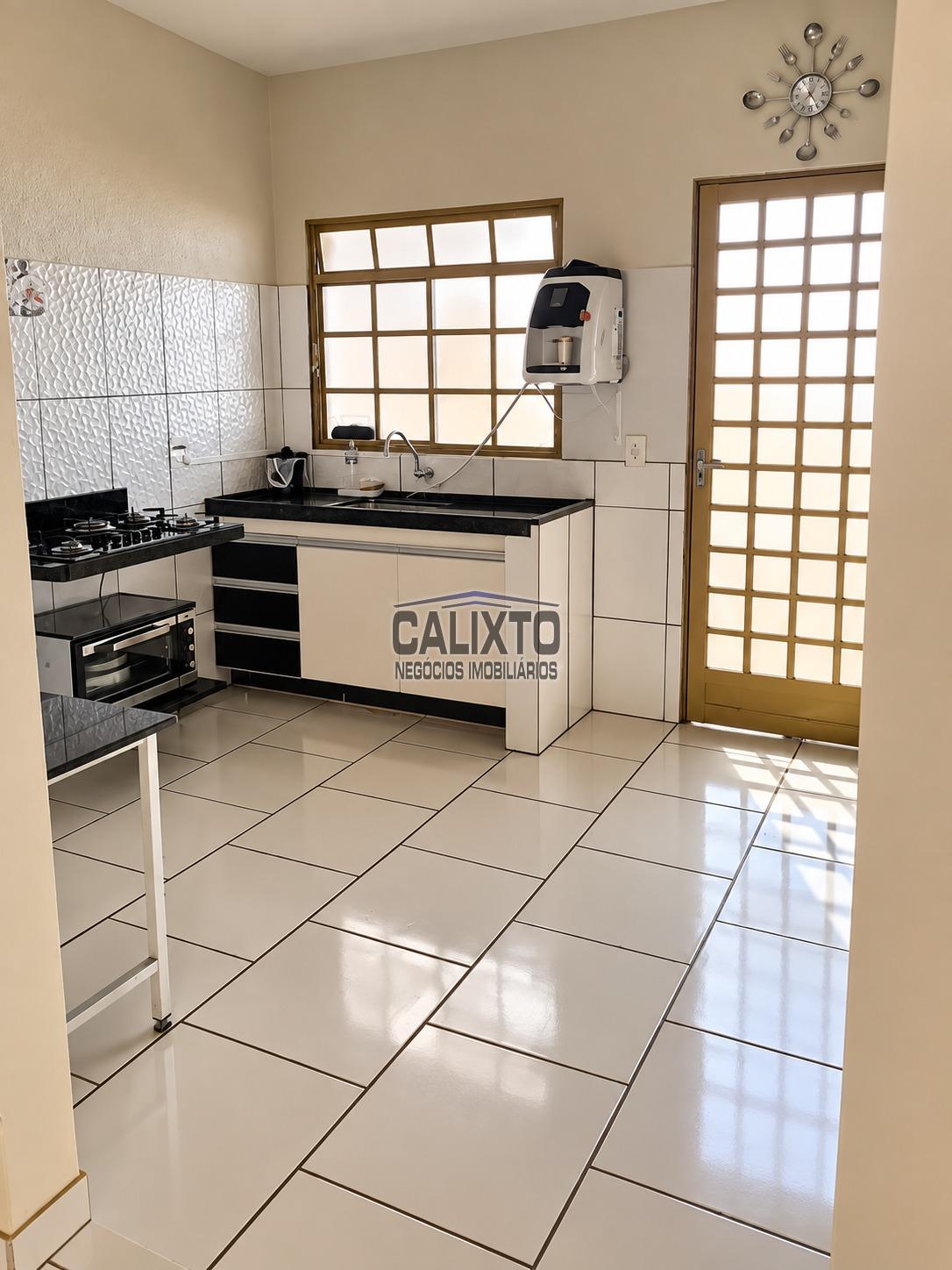 CASA BAIRRO JARDIM BRASÍLIA