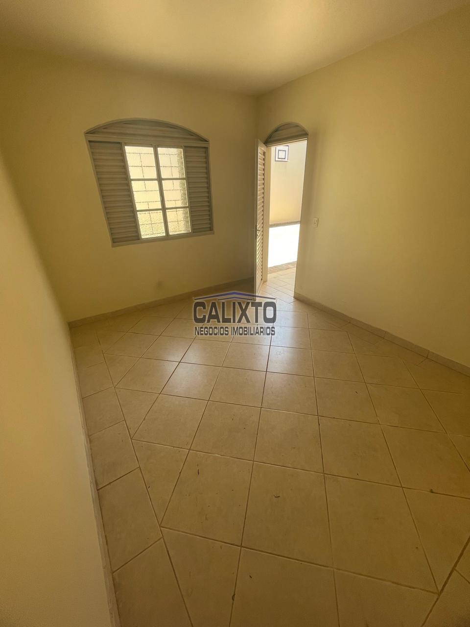 CASA BAIRRO NOSSA SENHORA APARECIDA