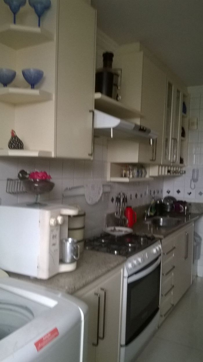 APARTAMENTO BAIRRO MARTA HELENA