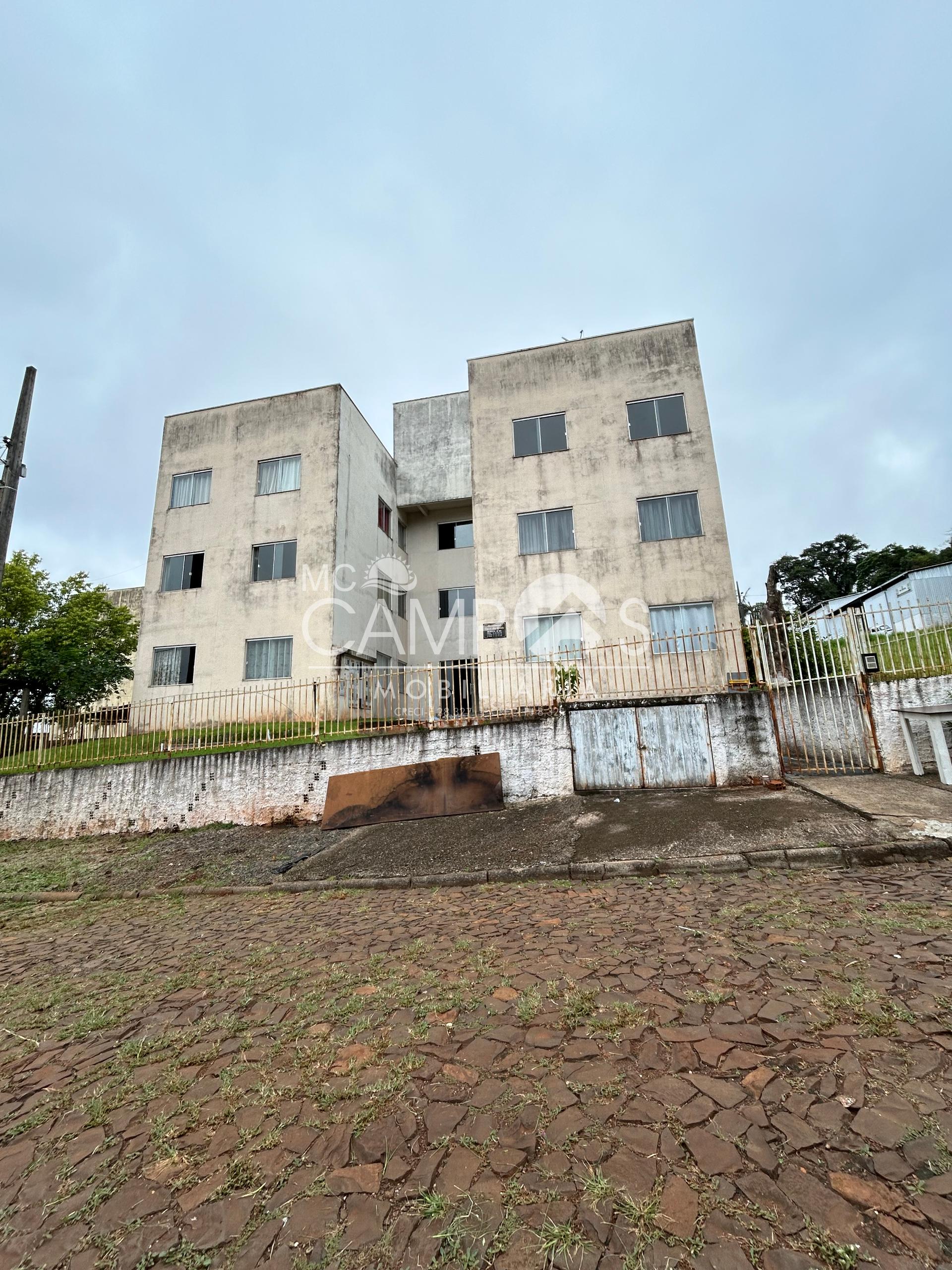 Apartamento semi mobiliado localizado no Margarida Galvan -  D...
