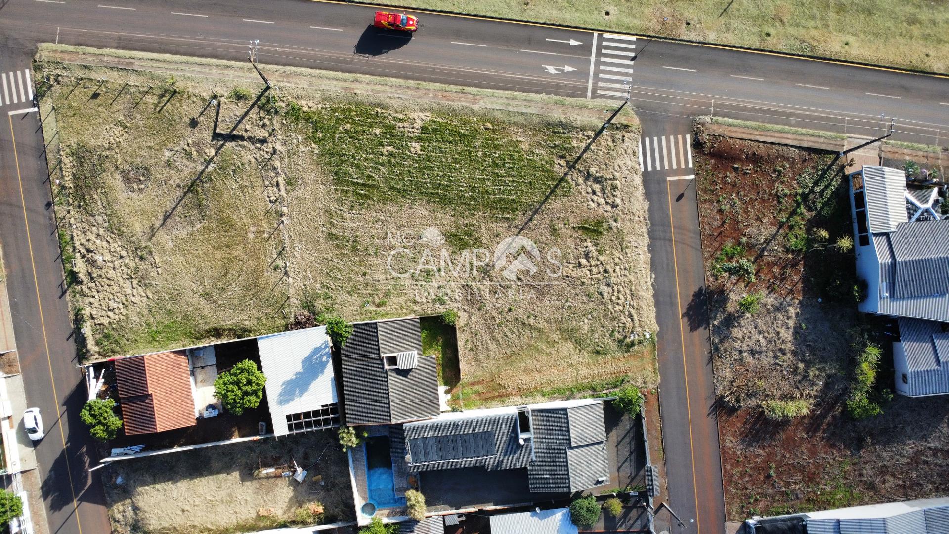 Terreno de esquina nas margens da avenida das Torres medindo c...