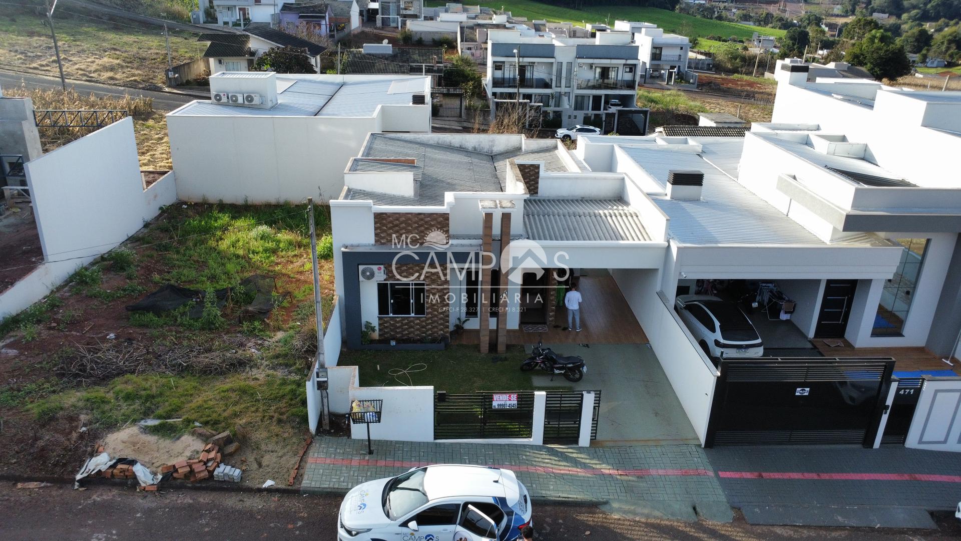 Casa a venda No loteamento Alto Zacarias, casa ampla e moderna...