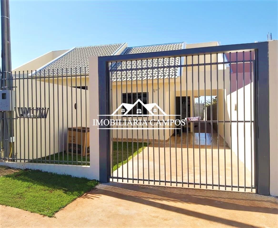 LINDA CASA COM SUÍTE, 2 QUARTOS E TERRENO MEDINDO 214,33 M² NO JD. SÃO FRANCISCO