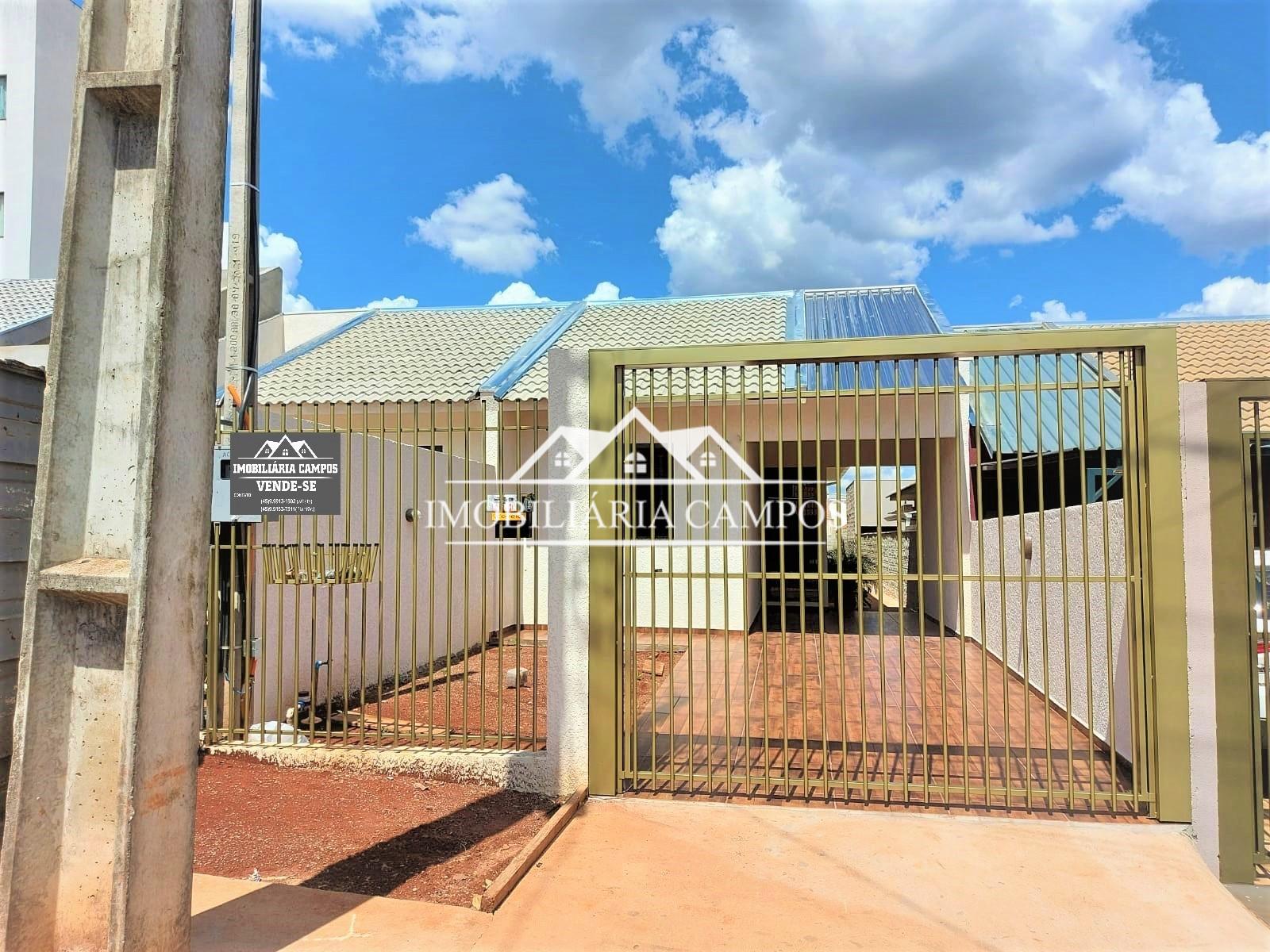 LINDA CASA COM 1 SUÍTE, 2 QUARTOS E GRANDE SOBRA DE TERRENO - JD. SÃO FRANCISCO