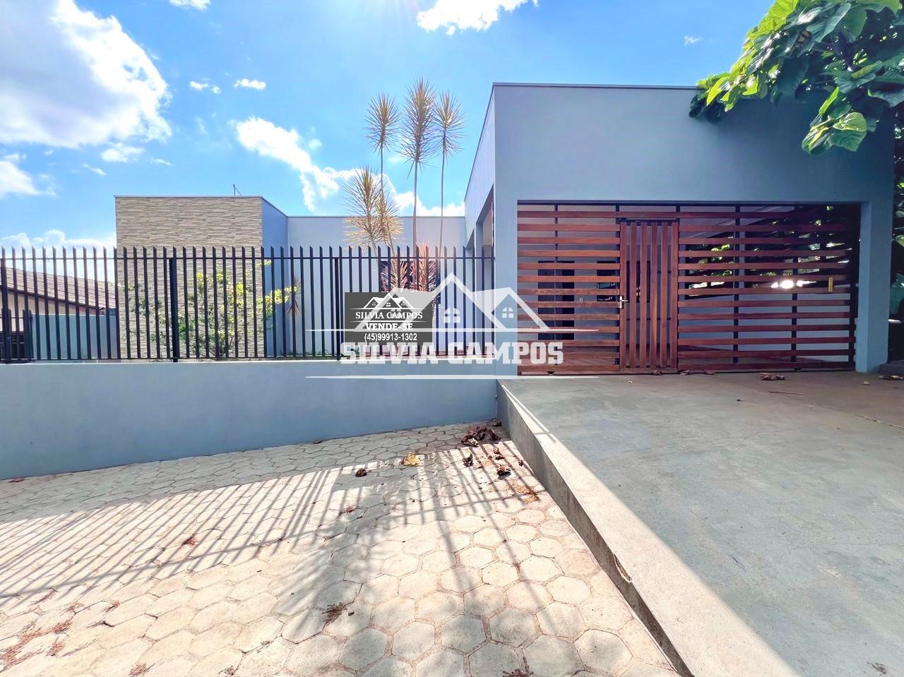 Casa de esquina à venda, Centro, TOLEDO - PR