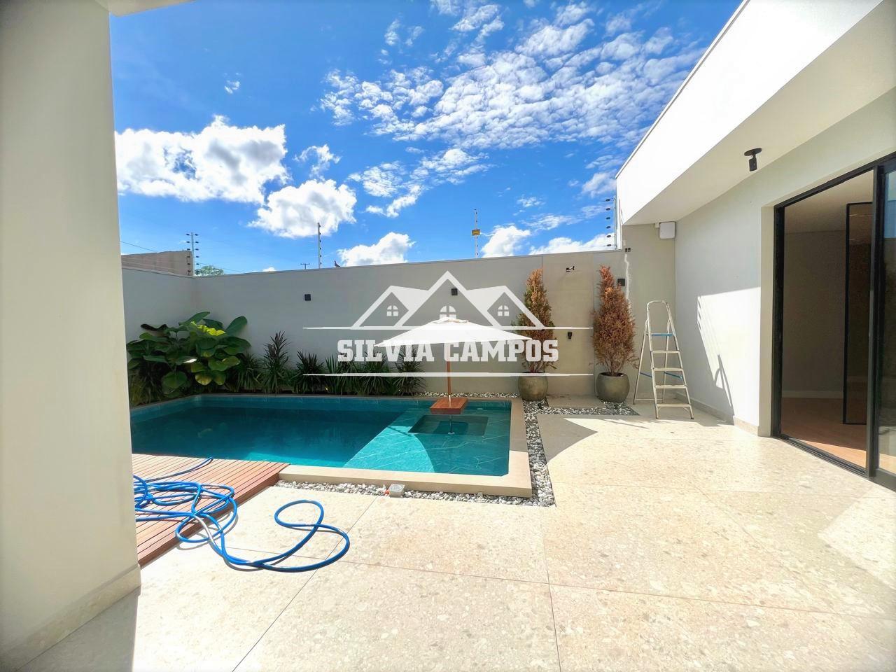 CASA À VENDA ALTO PADRÃO COM PISCINA - TOCANTINS -  TOLEDO - PR