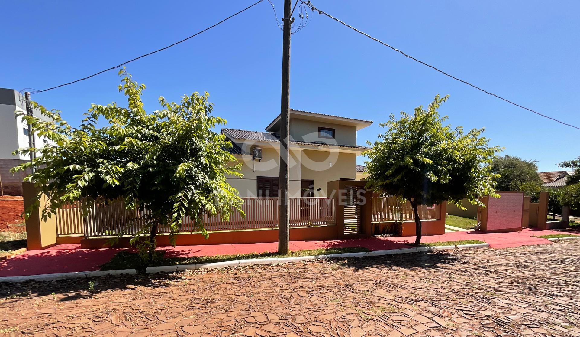 CASA À VENDA, SEMIMOBILIADA, CENTRO, AUGUSTO PESTANA - RS