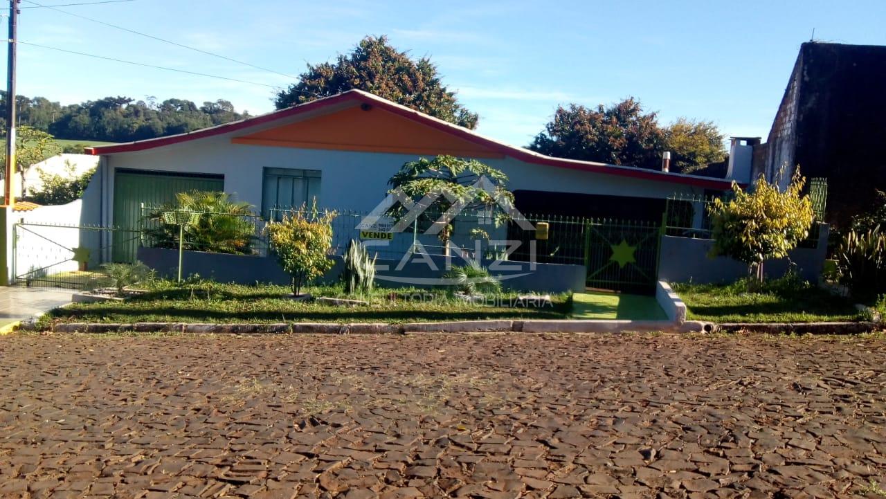 Casa disponvel para venda no Bairro So Jos em Realeza PR