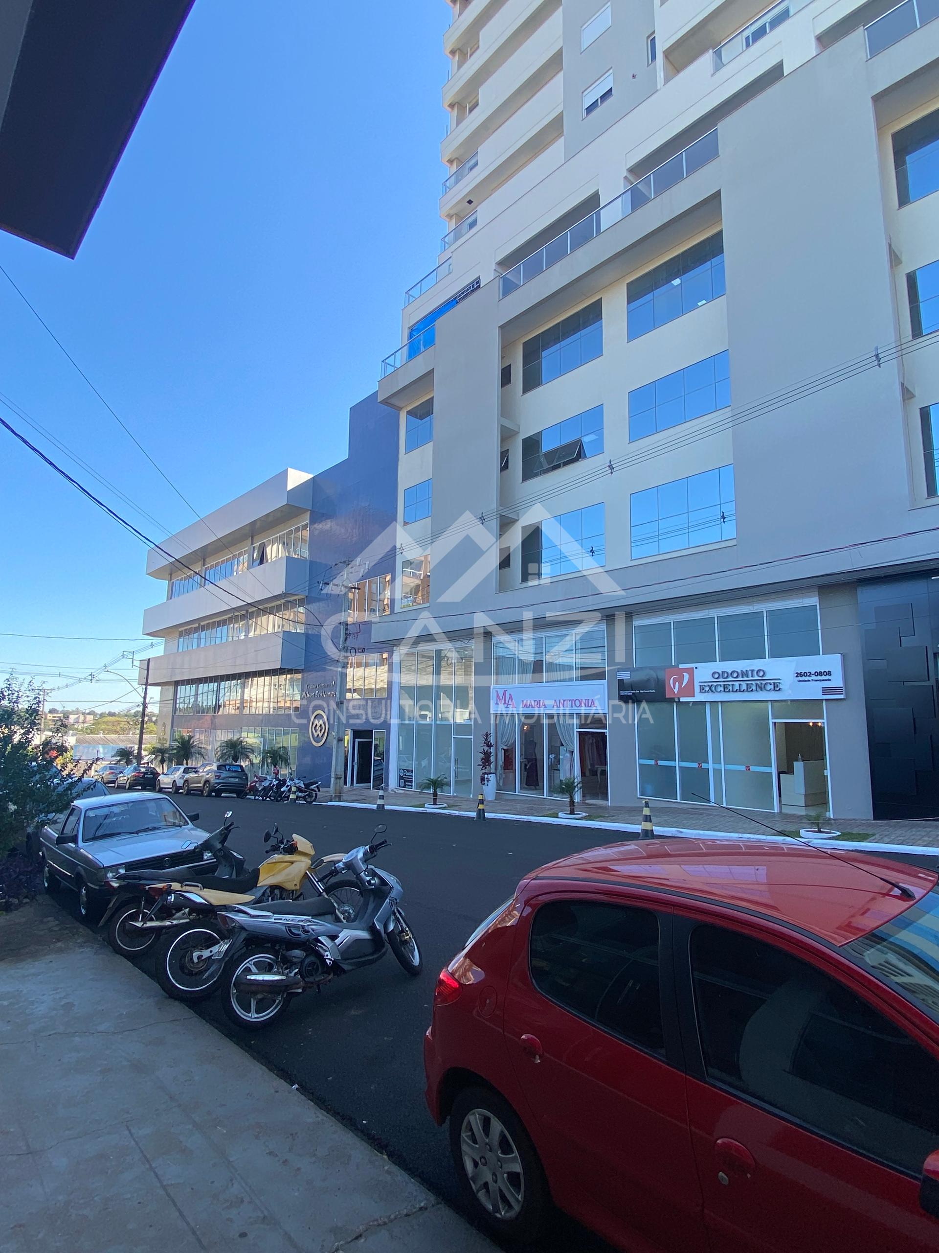 Aluga-se sala comercial no Bairro Centro, com excelente localizao 