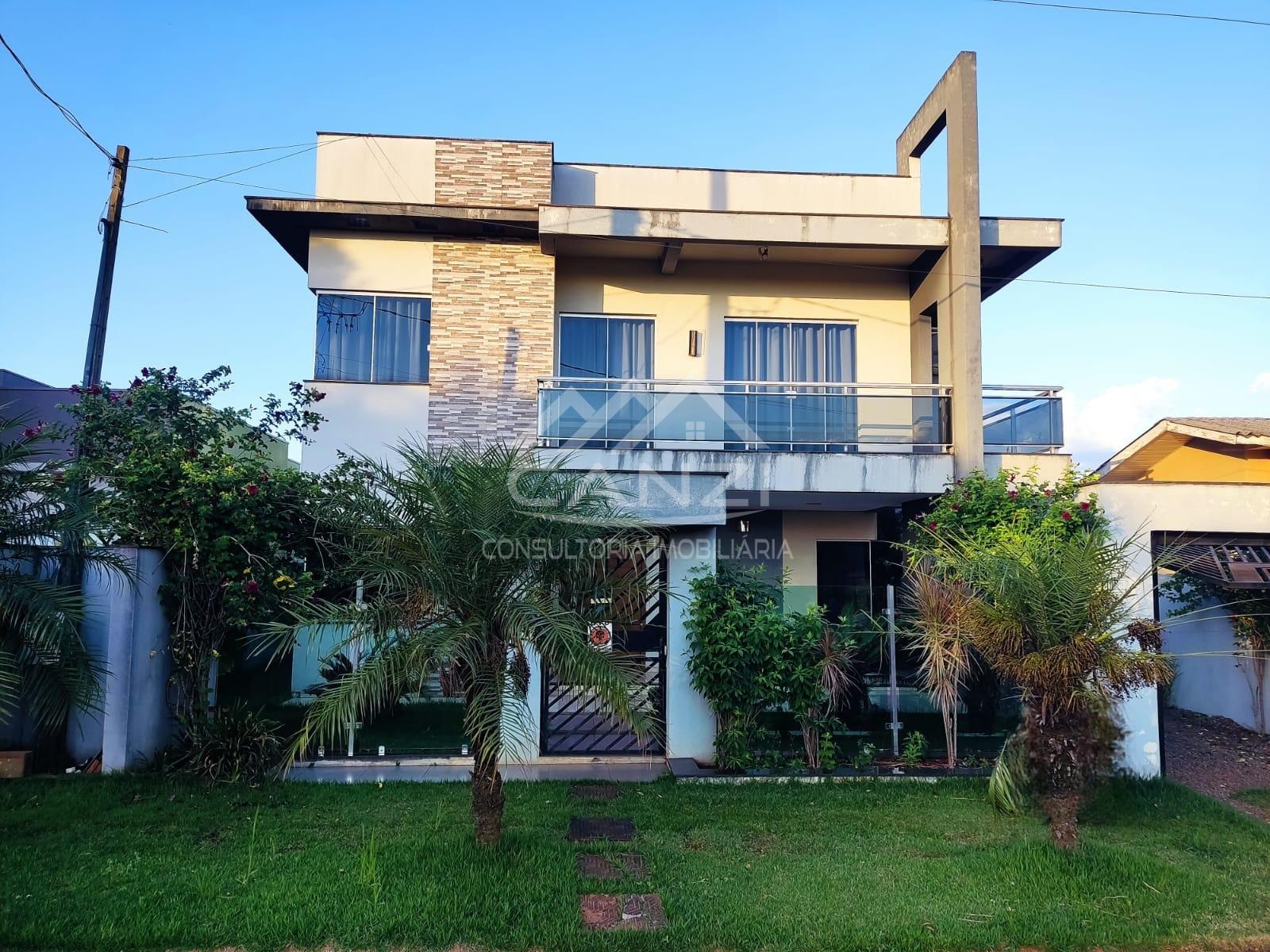 Sobrado  venda, no Bairro Jardim Marchese, na cidade de Realeza - PR.