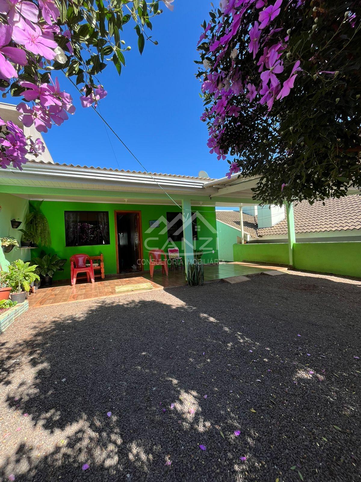 Casa para venda no bairro Joo Paulo II contendo 100,00 m  de rea construda e terreno com 281,75m 