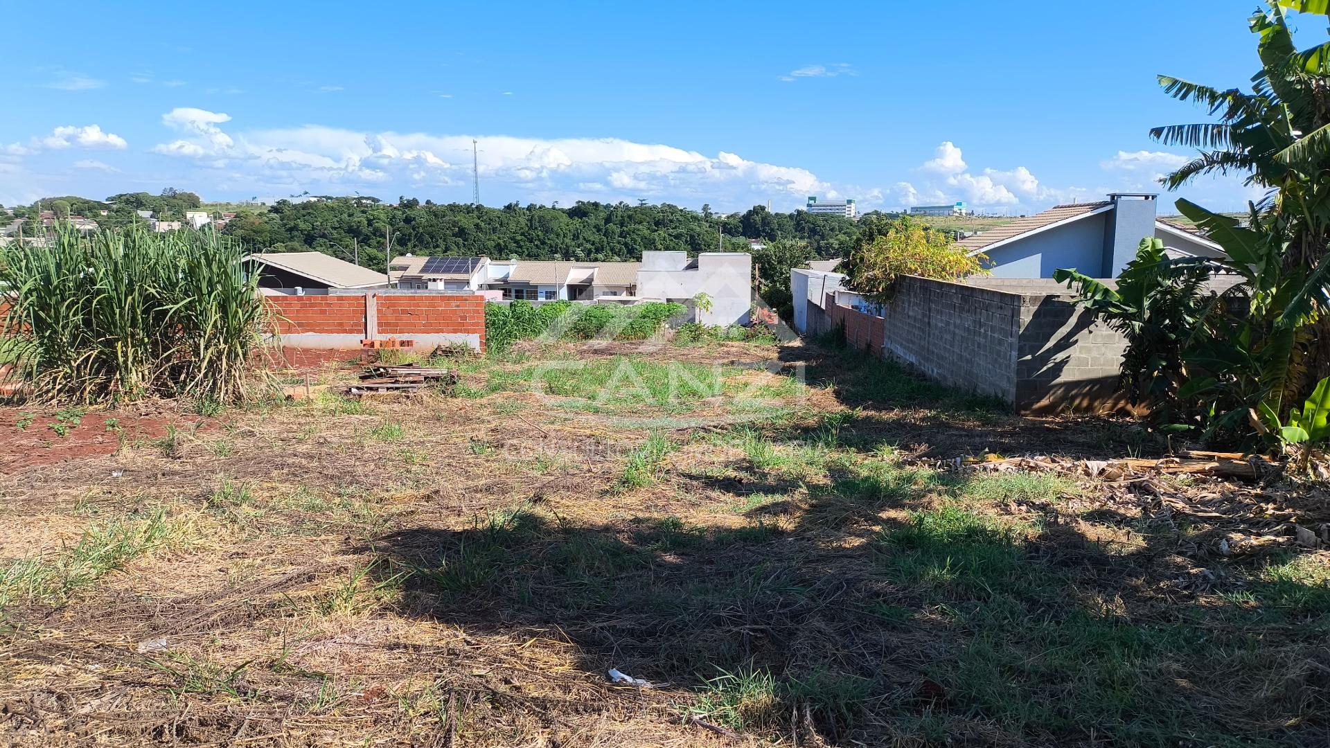 Terreno para venda no Bairro Coophareal II, contendo 482,40 m  de rea