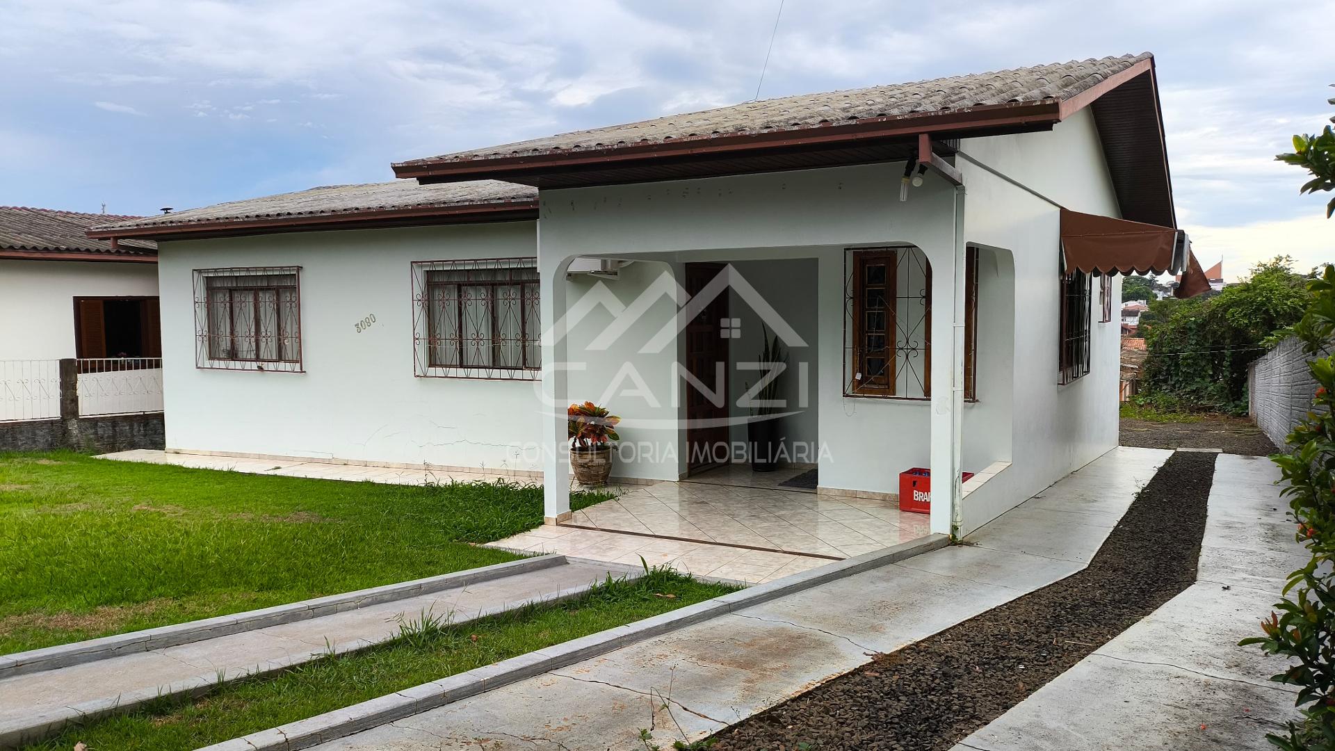 Casa  venda, no Bairro Padre Josimo em Realeza - PR com uma excelente localizao.