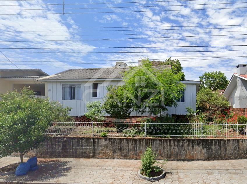 Casa para venda no bairro Nossa Senhora Aparecida contendo terreno de 600,00m2