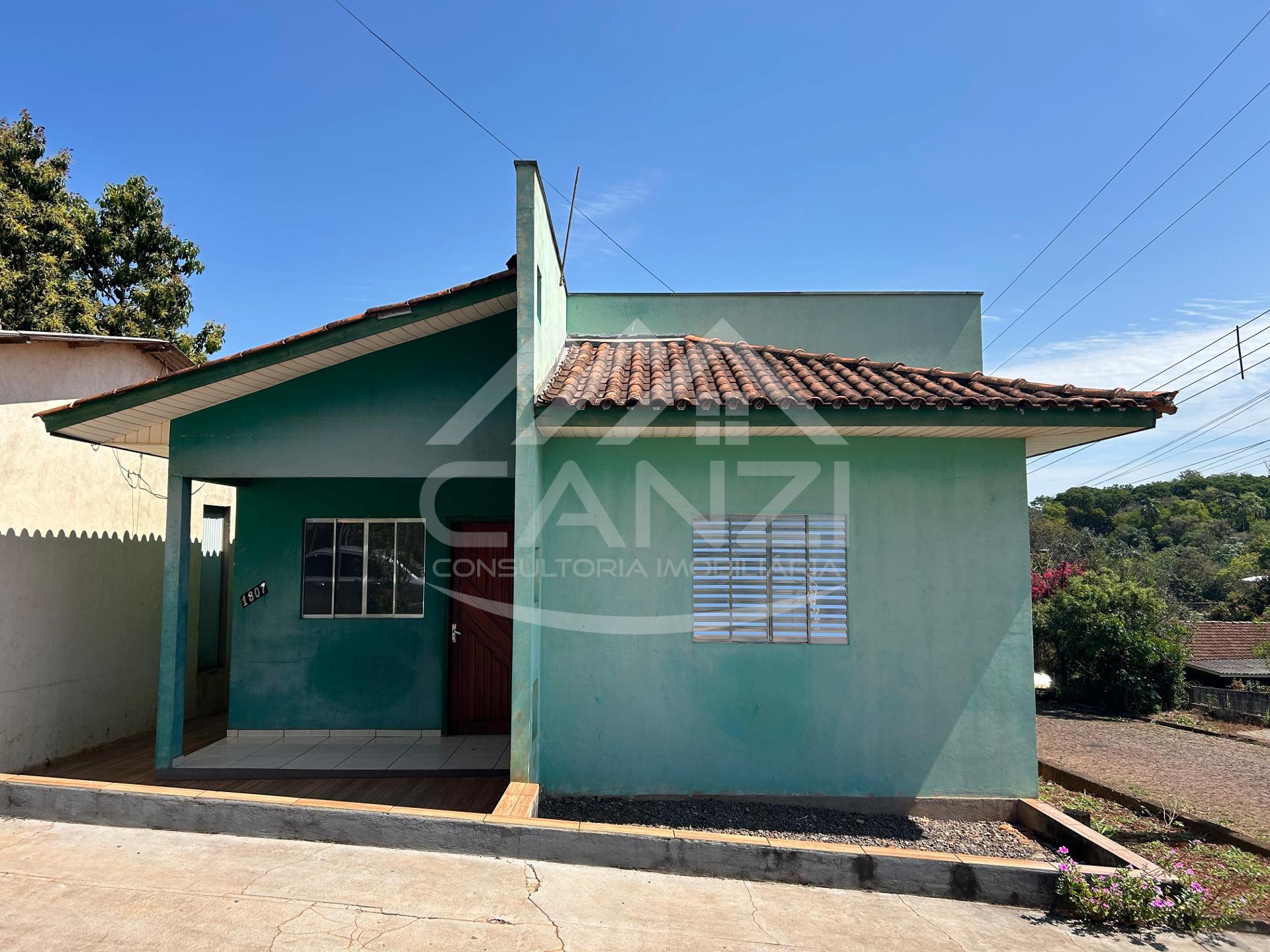 Casa para locao, localizado na Rua Belm, em Realeza-PR.