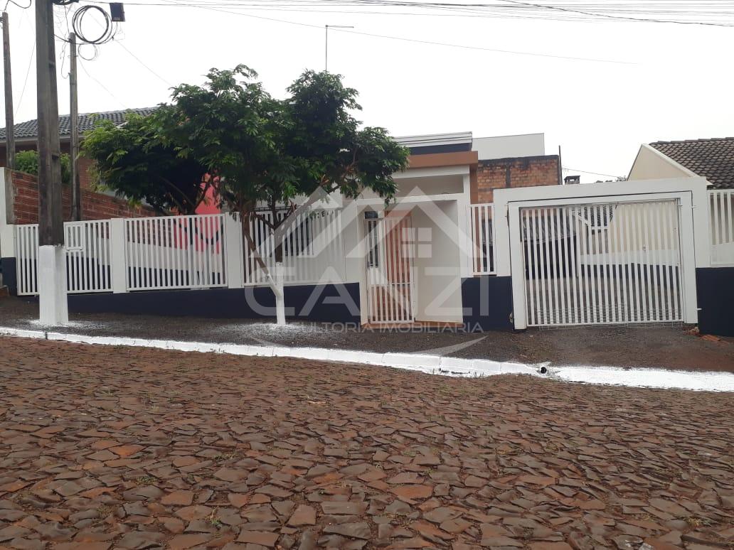 Casa  Venda em Realeza PR, contendo 