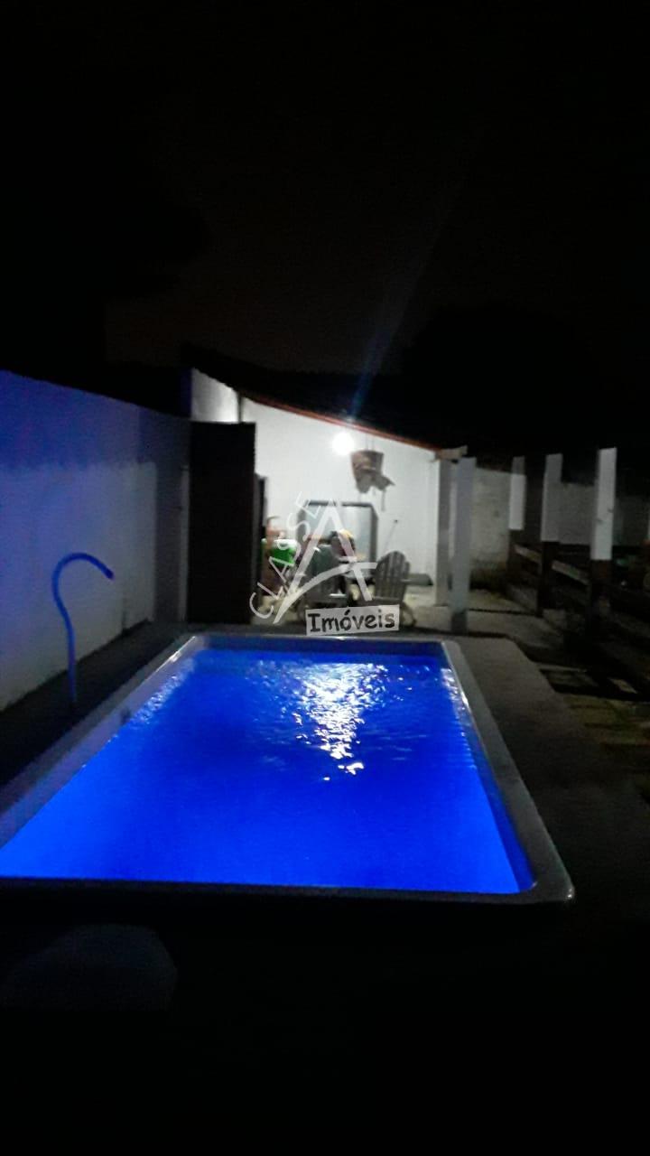 VENDO ?TIMA CH?CARA EM SUZANO COM PISCINA, 300 M2  DE CONSTRU??.