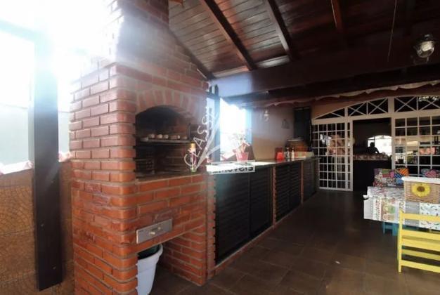 Lindo Sobrado Financiável, ACEITA TROCA, 200m  , Vila Assis Br...