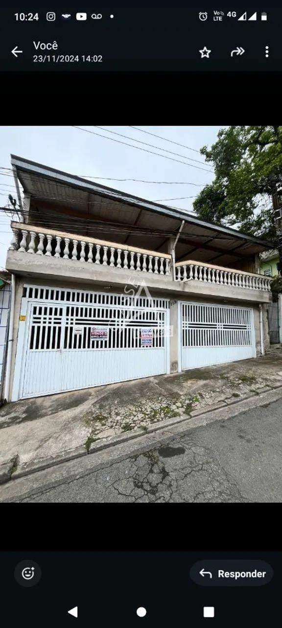 Casa térrea bem espaçosa , 247 m2, ótima oportunidade com edíc...