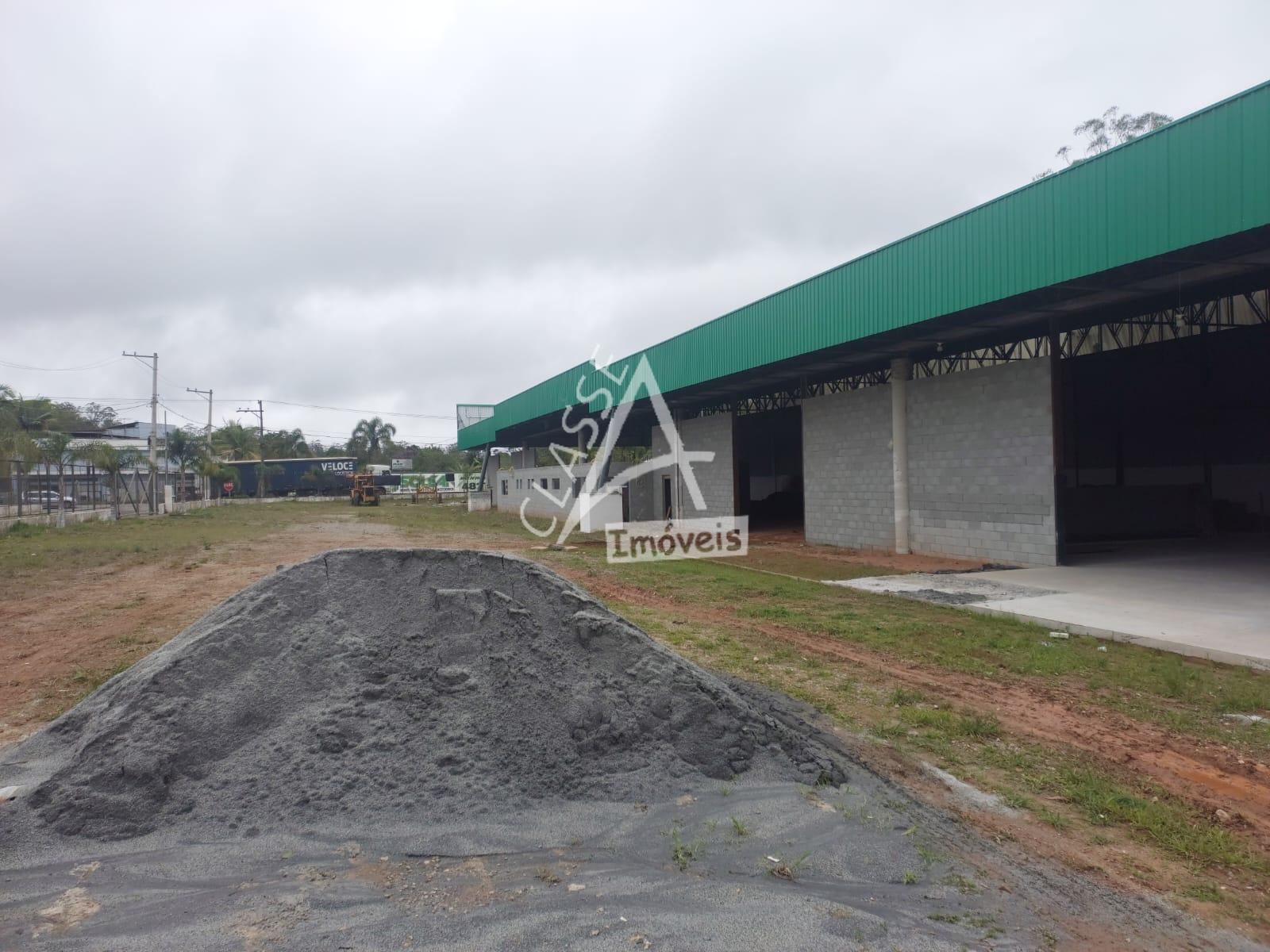 Galp?o para alugar em  RIBEIRAO PIRES - SP 750 m2 , sendo 6 mo...