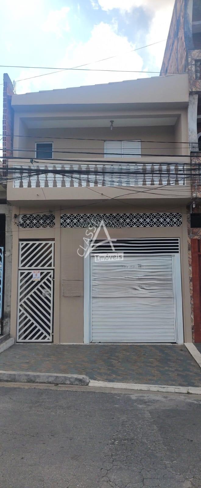 Oportunidade Única! Casa Estilo Sobrado com 2 Quartos e Garage...