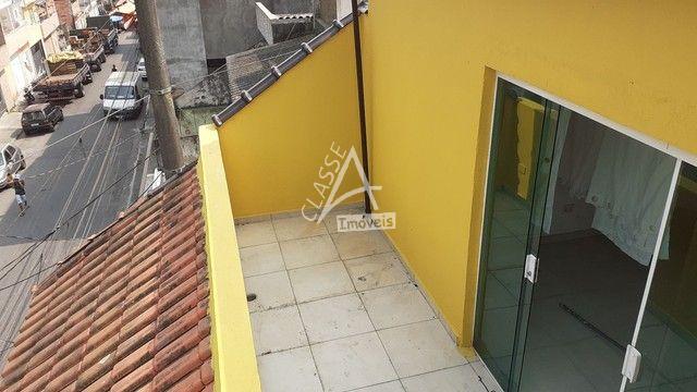 Vendo Sobrado com Salão Comercial Excelente para Renda no Bair...