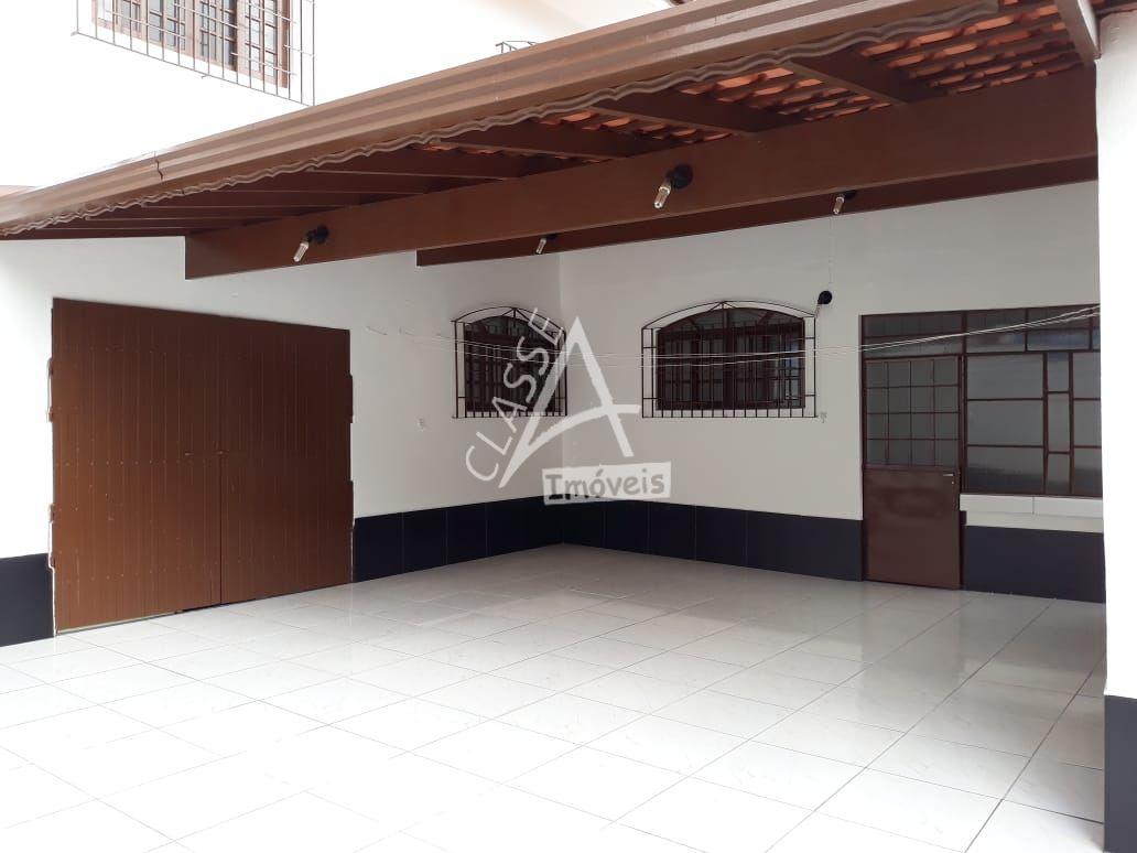 Casa com 3 dormitórios à venda, 323 m² por R$ 840.000 - Colôni...