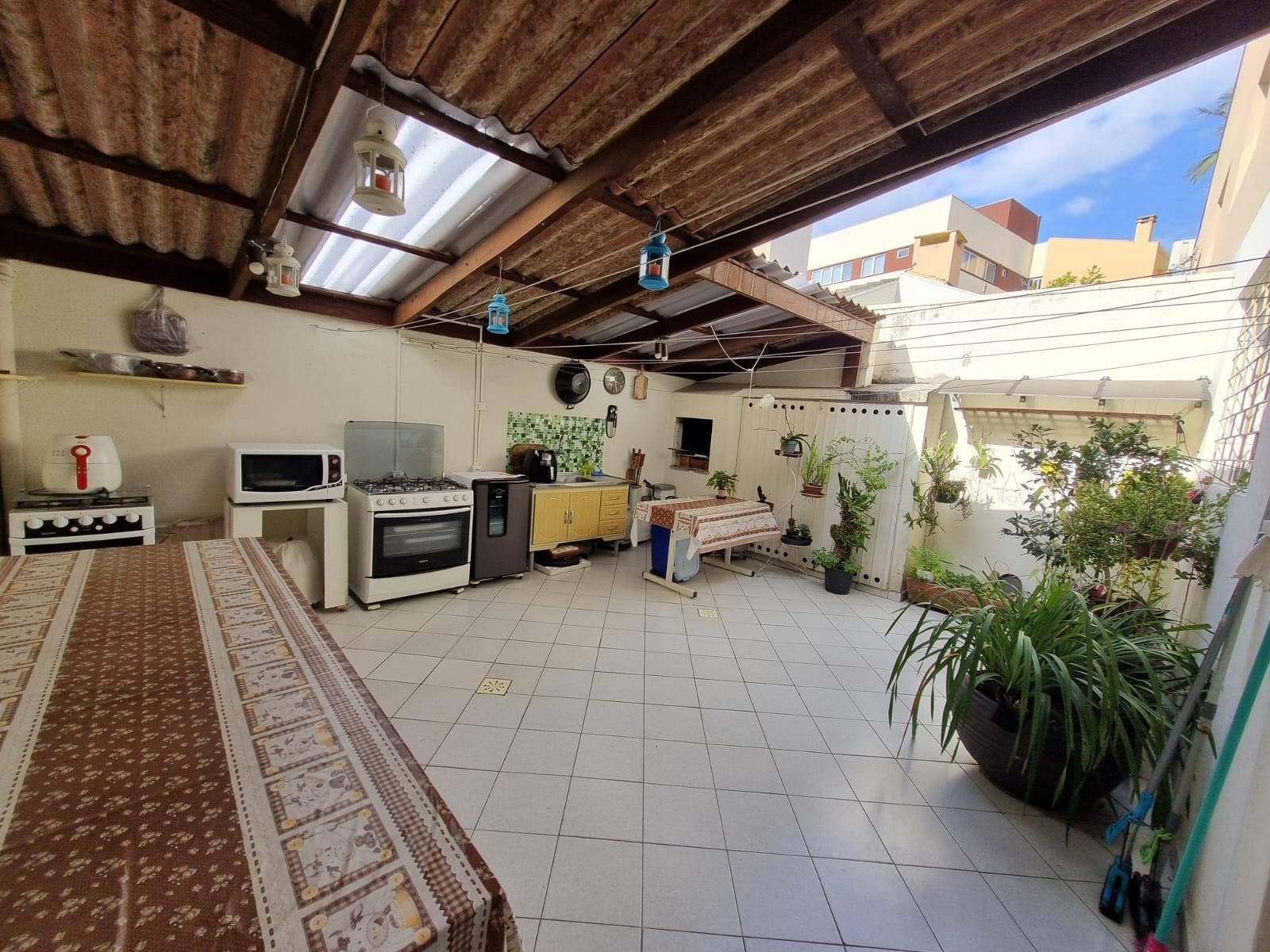 Lindo Sobrado à venda,suíte, atuba, CURITIBA - PR ao lado do s...