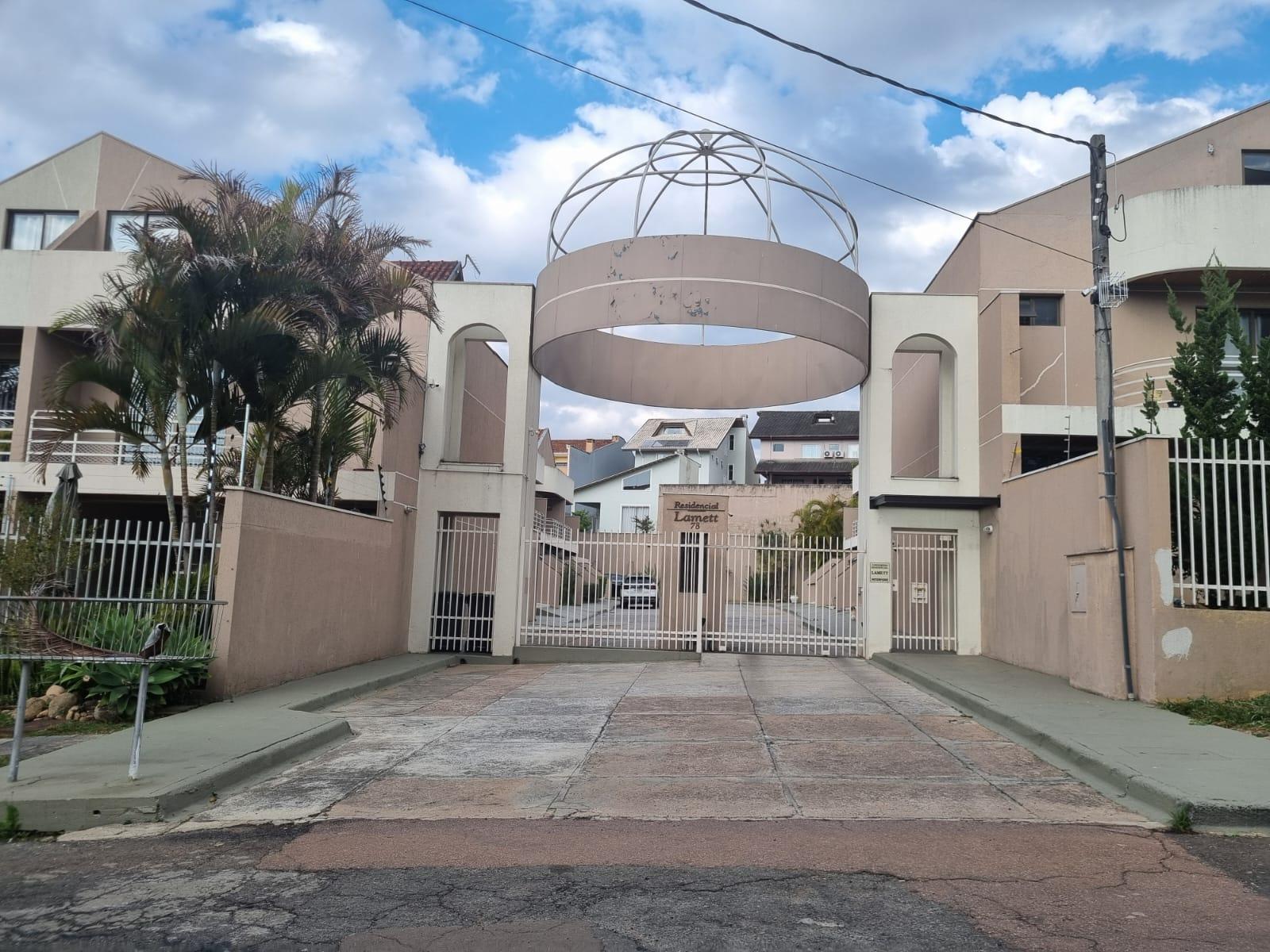 Lindo Sobrado à venda,suíte, atuba, CURITIBA - PR ao lado do s...